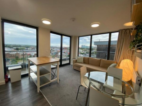 Stylish City Centre Penthouse with Stunning Views